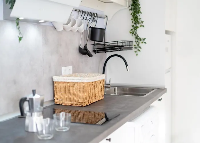 Cutie & Air-conditioning Apartment! Apartman